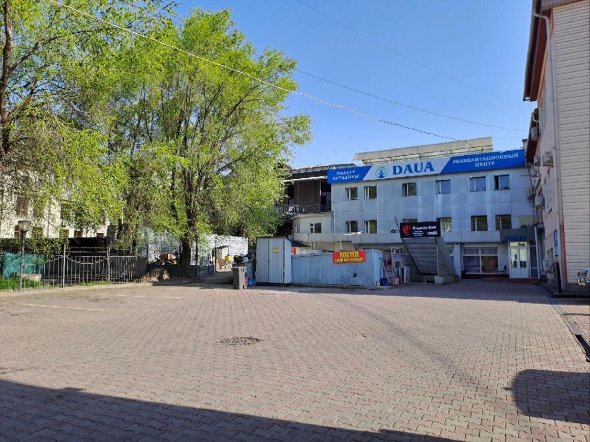 Fox Park Hostel Almati Kültér fotó