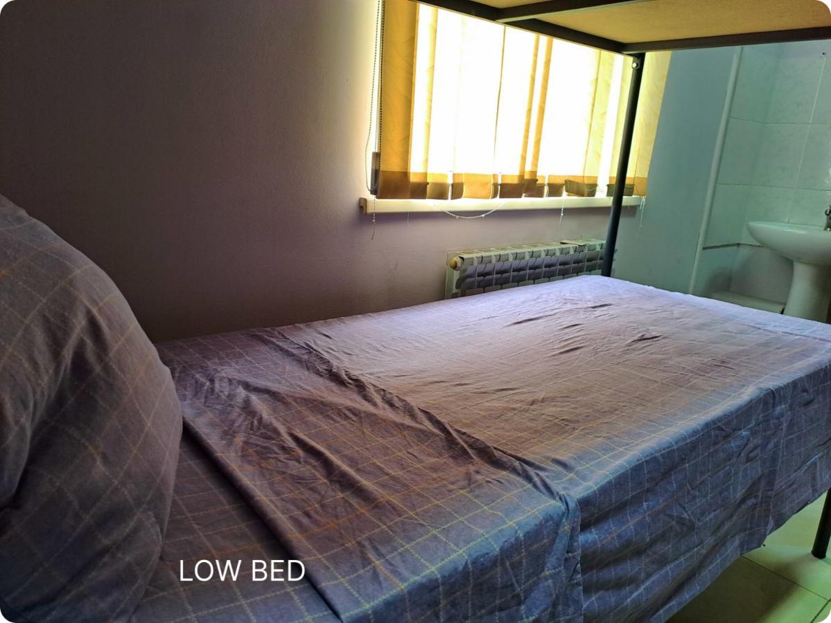 Fox Park Hostel Almati Kültér fotó